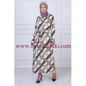 la robe boutonnée devant beige et vert